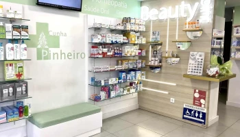Farmacia Cunha Pinheiro - Maria Isabel Correia Da Silva Cavalheiro Da Cunha Pinheiro - 2910-442 Setúbal