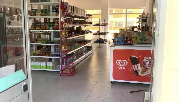 Café e Mini Mercado - 2560-629 Torres Vedras