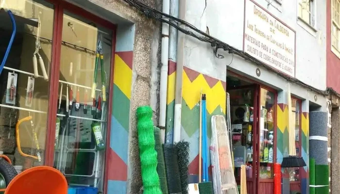 Drogaria da Caldeirôa - 4810-520 Guimarães