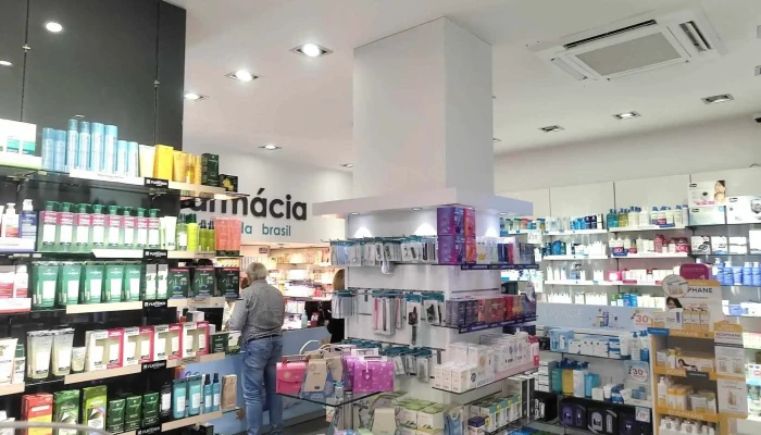 Farmácia Avenida Brasil - 4150-498 Porto