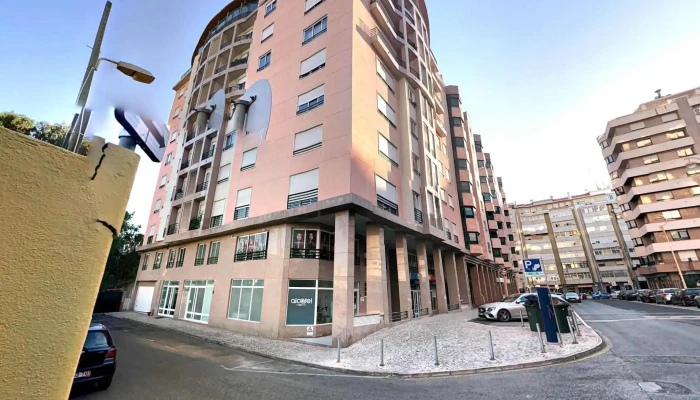 Farmacia Bruxellas Street View E 360deg - Lisboa