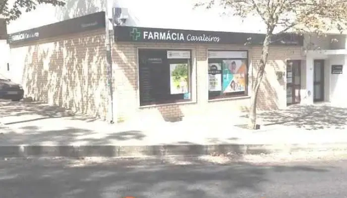 Farmácia Cavaleiros - R/c