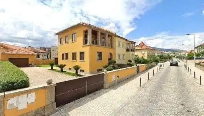 Farmacia Chaves Ferreira Street View E 360deg - Vila Real
