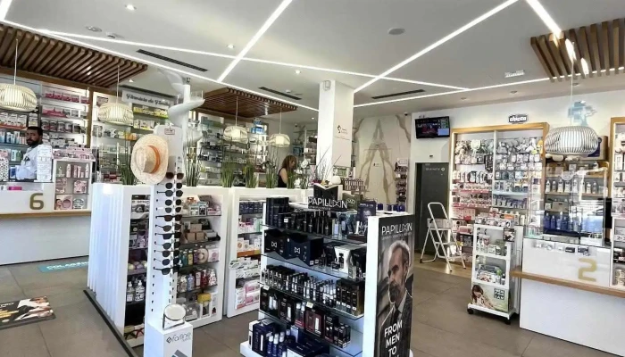 Farmacia Cristo Rei Do Proprietario - Caniço