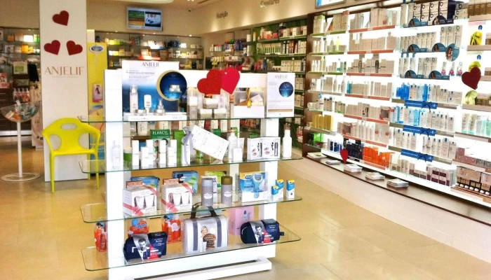 Farmacia Do Fanqueiro Do Proprietario - Loures