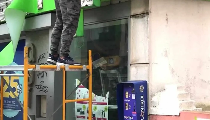 Farmacia Quimia Videos - Algueirão-mem Martins