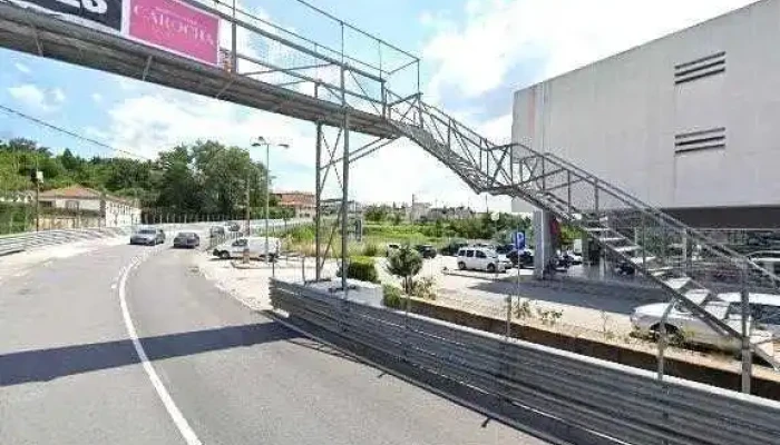 Farmacia Tuna Ferreira Unipessoal Lda Street View E 360deg - Vila Real