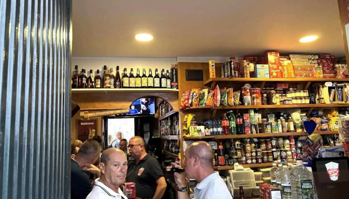 Pharmacia Do Bento -  Ambiente - Funchal