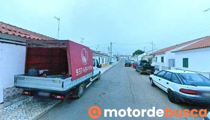 Posto Farmacêutico Móvel de Arcos Dependente Da Farmácia Carapeta - R. De Estremoz 34