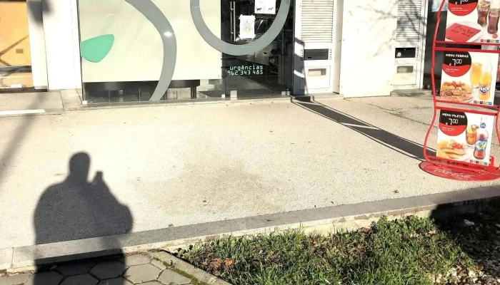 Zoopharma -    Centro De Atendimento Medico Veterinario Tudo - Vila Real
